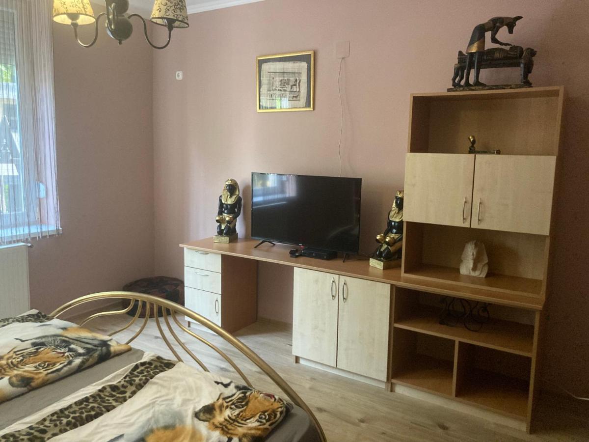 Pentz House Appartement Siófok Buitenkant foto