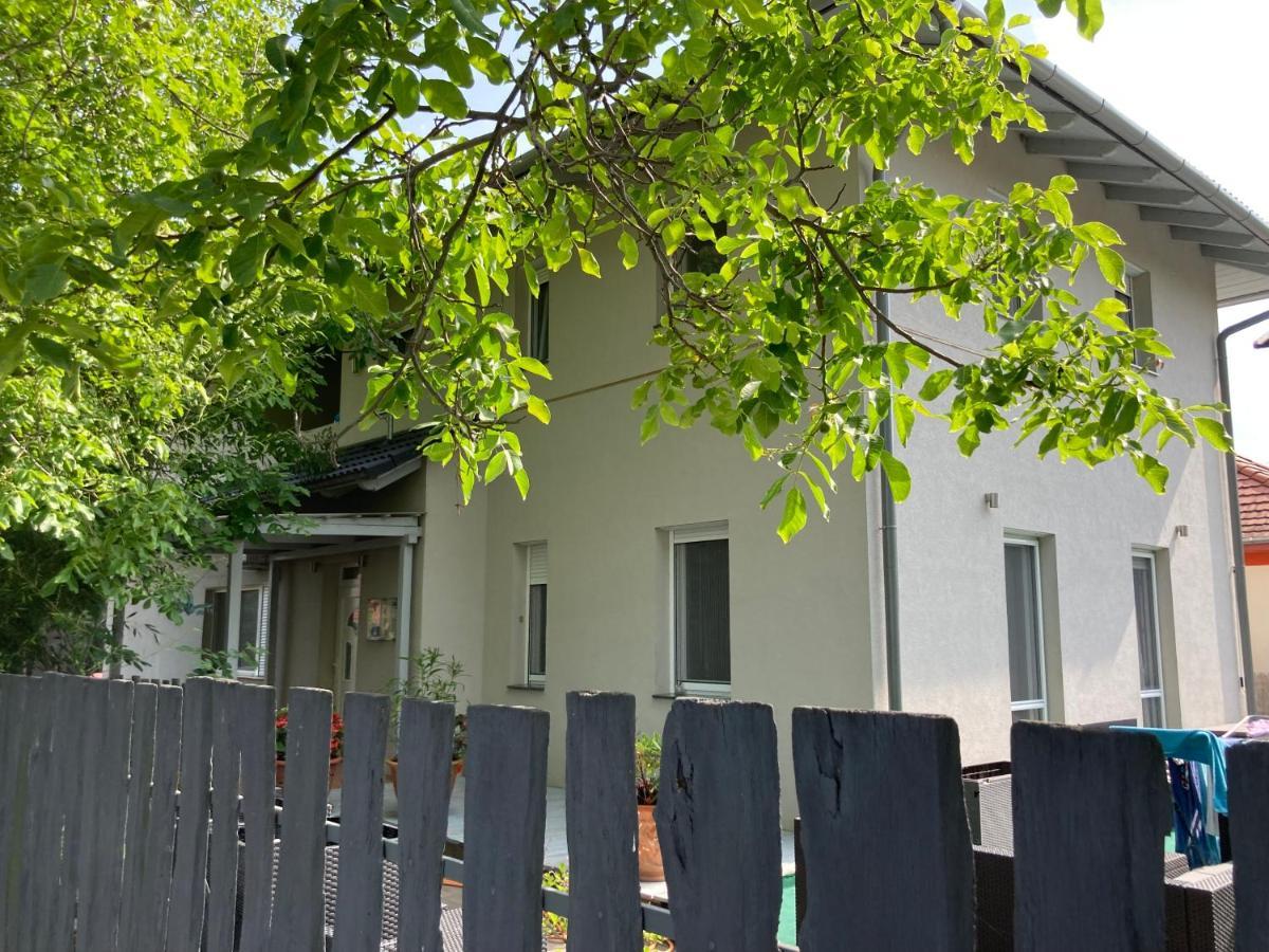 Pentz House Appartement Siófok Buitenkant foto